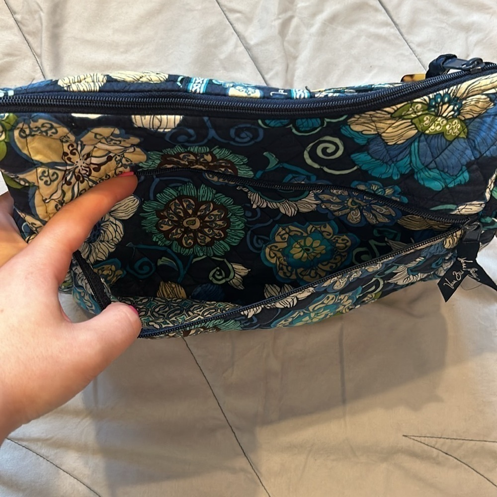 Vera Bradley Blue Floral Print Shoulder Bag Pattern with Matching Pencil Case - Picture 7 of 12